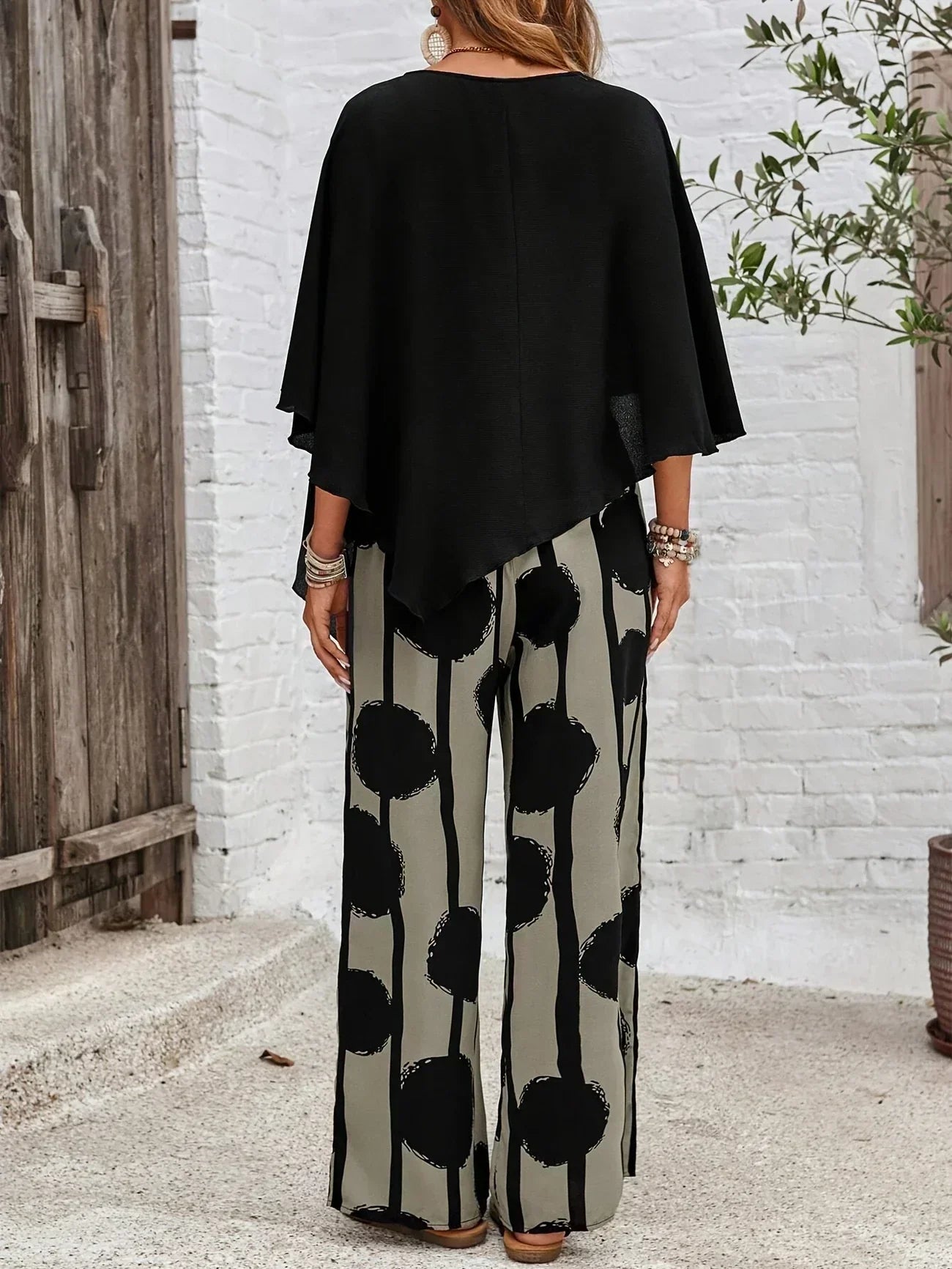 Valeriana™ | Epäsymmetrinen Yläosa ja Boho-Housut