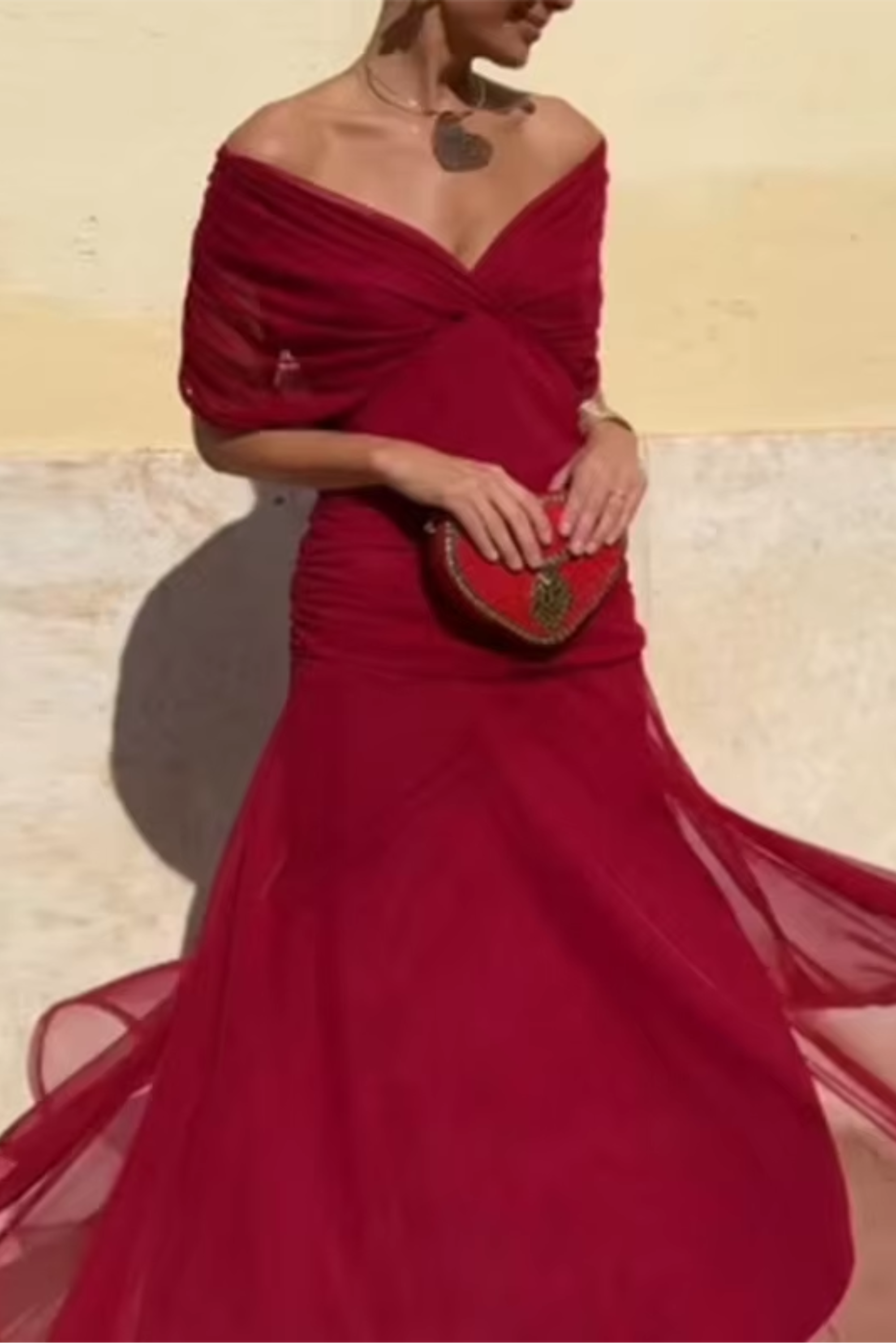 Joan | Elegantti maksimekko iltaan