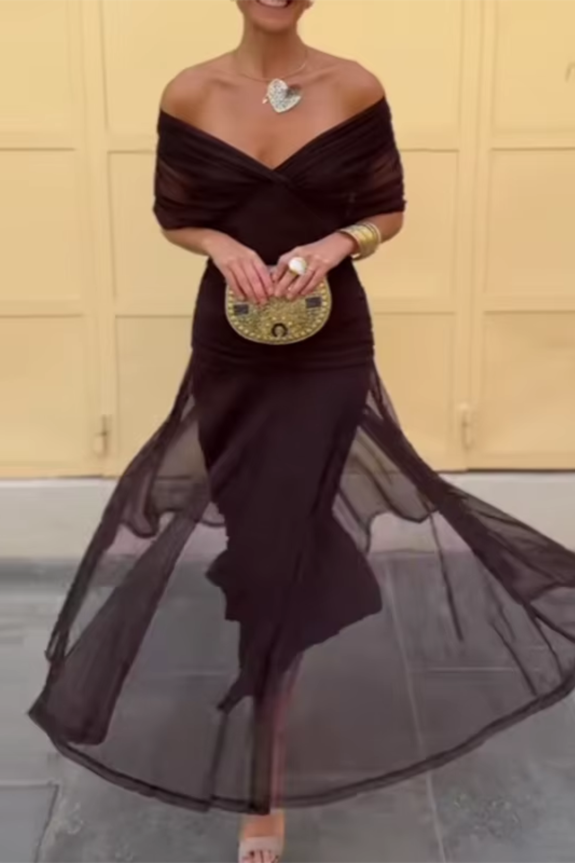 Joan | Elegantti maksimekko iltaan