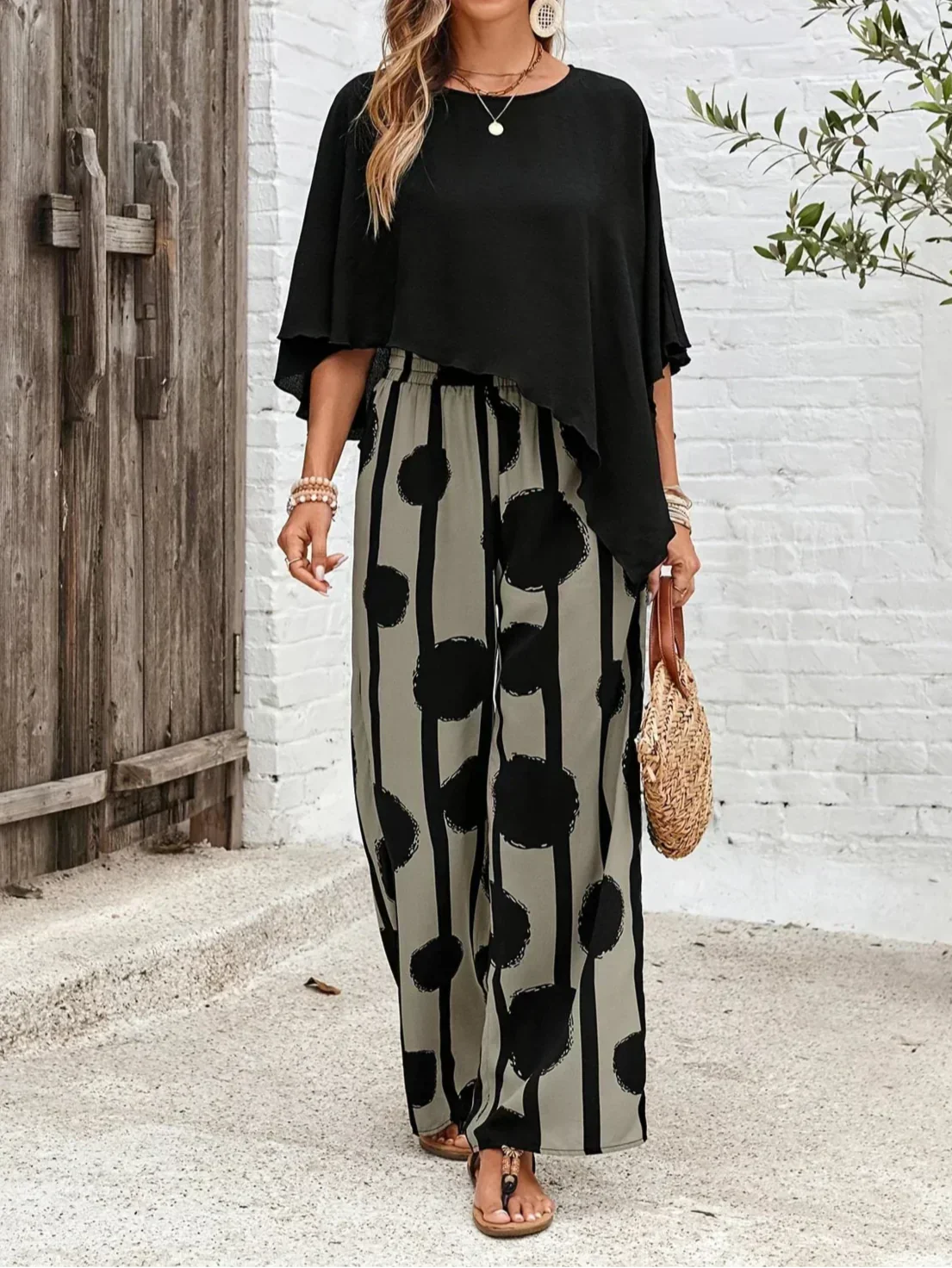 Valeriana™ | Epäsymmetrinen Yläosa ja Boho-Housut