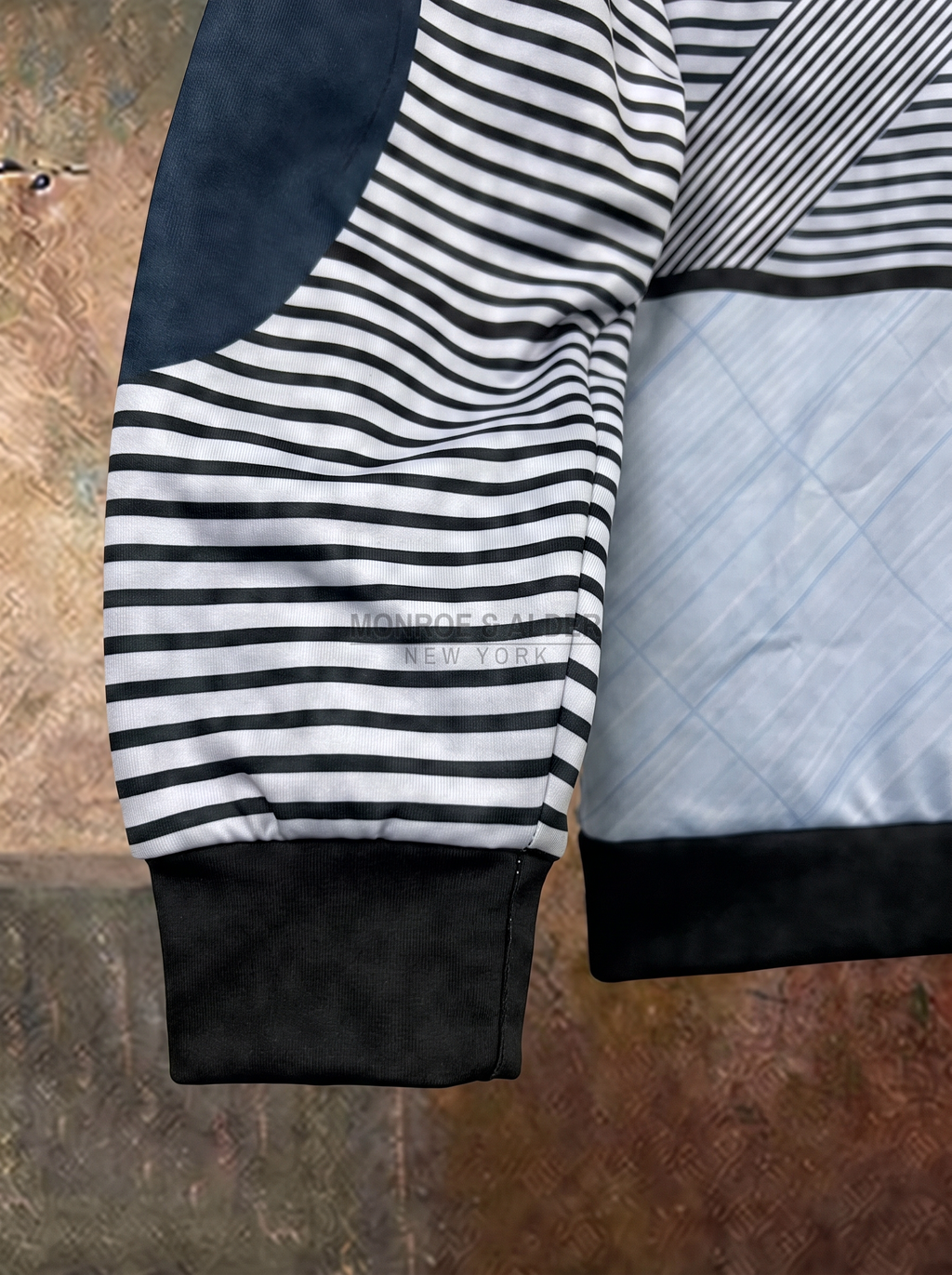 Conrad™ — Tyylikäs Puolivetoketjullinen Neule